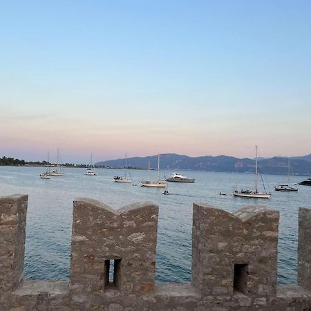 Madame Parisienne Nafpaktos Exterior foto